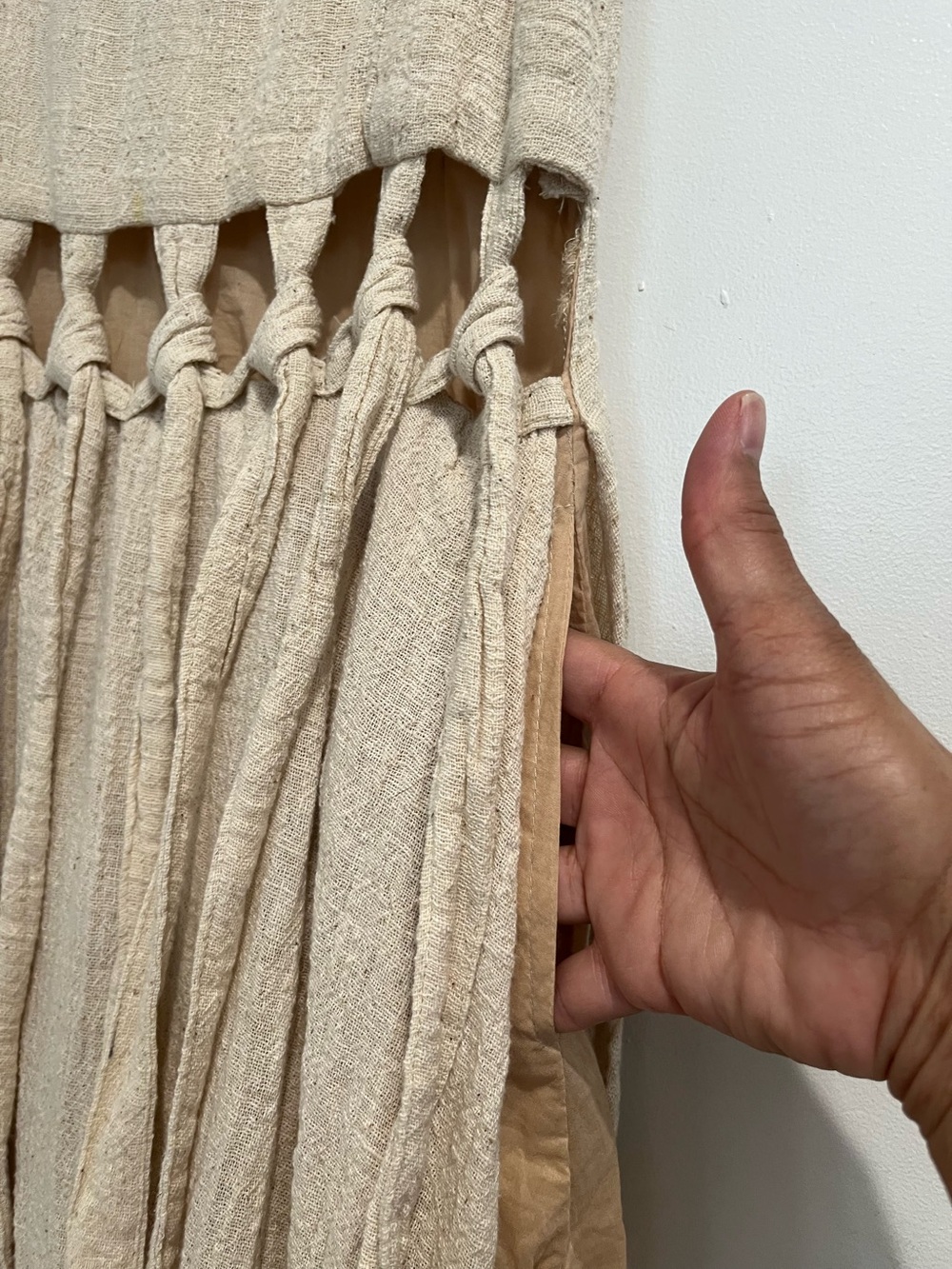 Linen & Cotton Sleeveless Beige Maxi Dress with Tie-Detail Waist - Picture 6 of 9